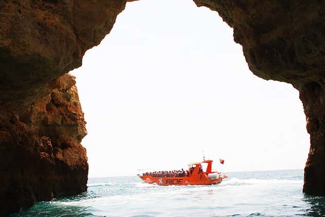 Recorriendo las cuevas del Algarve