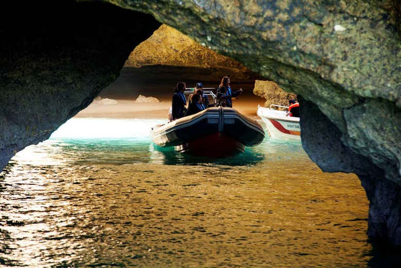 Desfrutando da paisagem costeira de Albufeira
