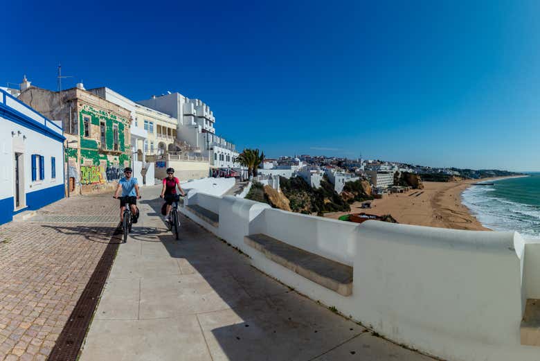 Curtindo o tour de bicicleta elétrica por Albufeira