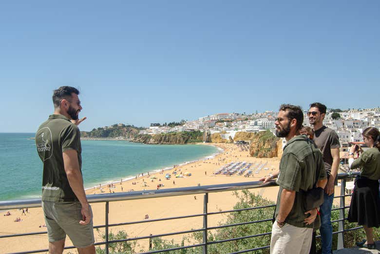 Contemplando la playa de Albufeira