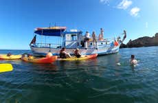 Paseo en barco + Kayak en la costa de Alvor