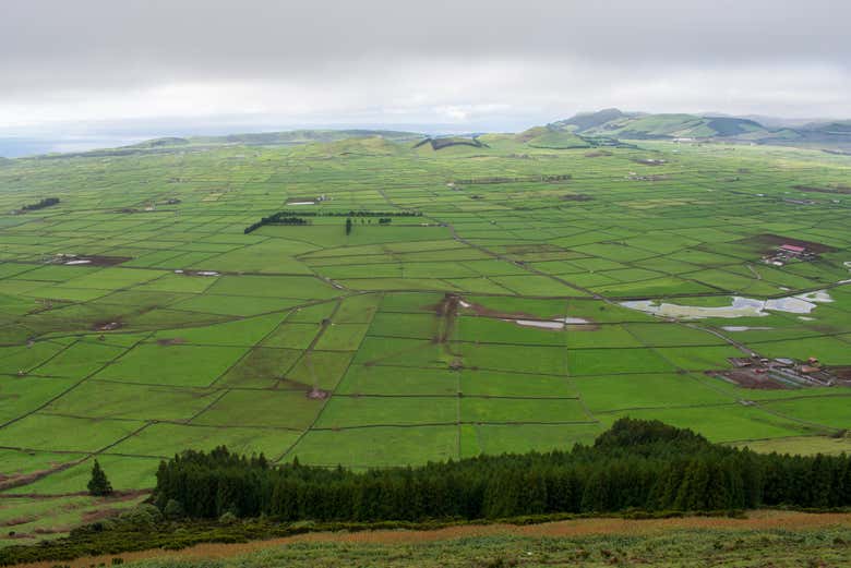 Views of the Serra do Cume