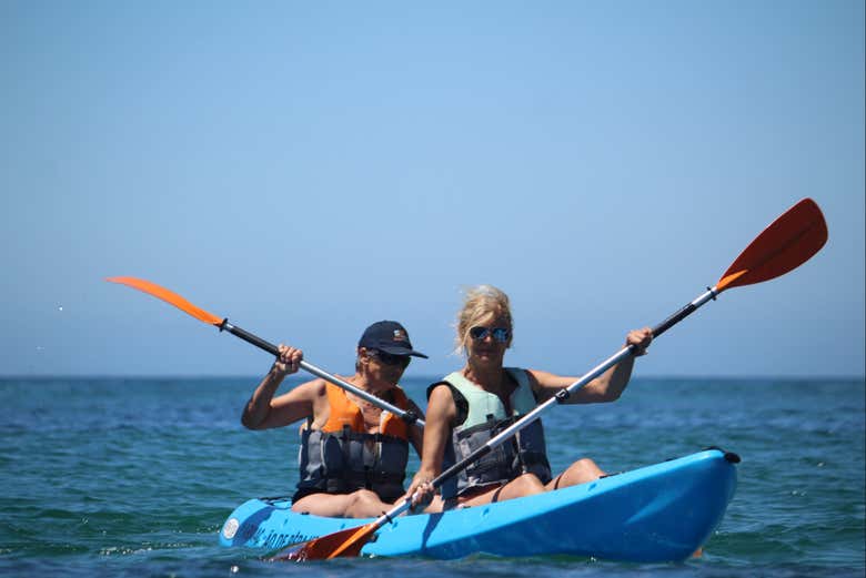 Discover new horizons with a kayak rental