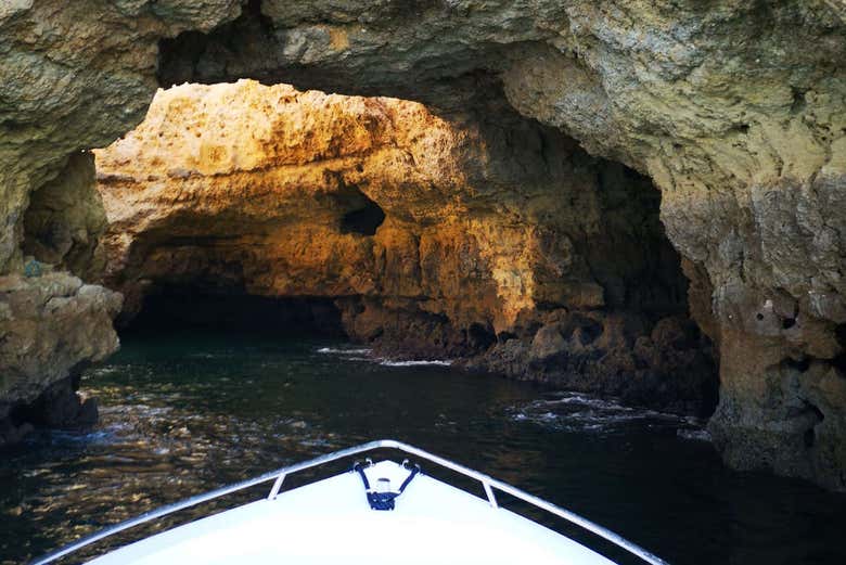 Entrada a la Cueva de cielo abierto
