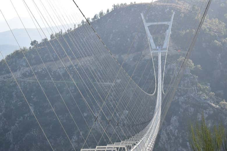 Vue depuis un bout du pont