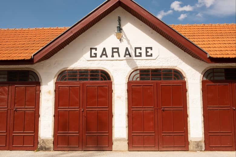Un ancien garage à Pedras Salgadas