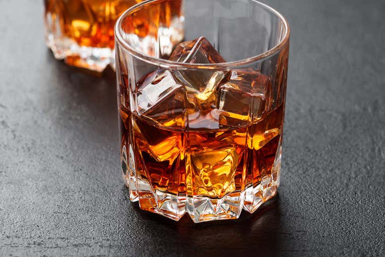 Chestnut liqueur