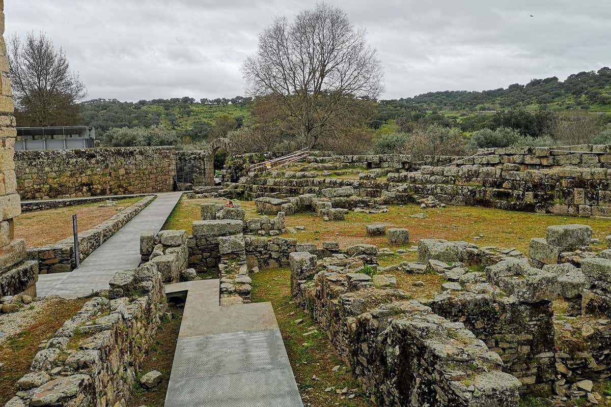 Excursión a IdanhaaVelha, Monsanto y Penha Garcia desde Castelo Branco