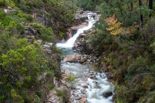 Senderismo acuático por el Parque Nacional Peneda-Gerês