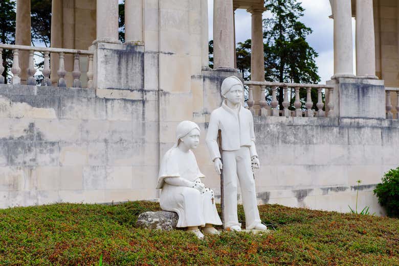 Statue des Pastorinhos de Fátima