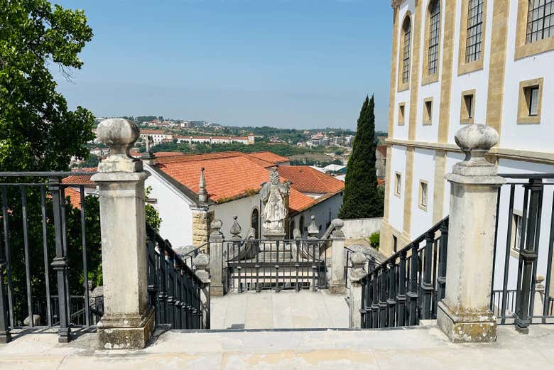Parcourez les charmantes rues de Coimbra