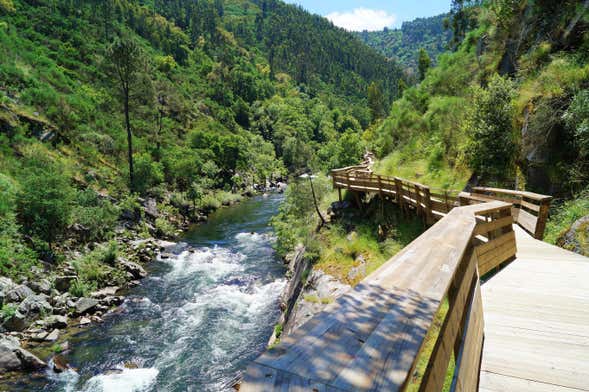 Senderismo por los Pasadizos del Paiva