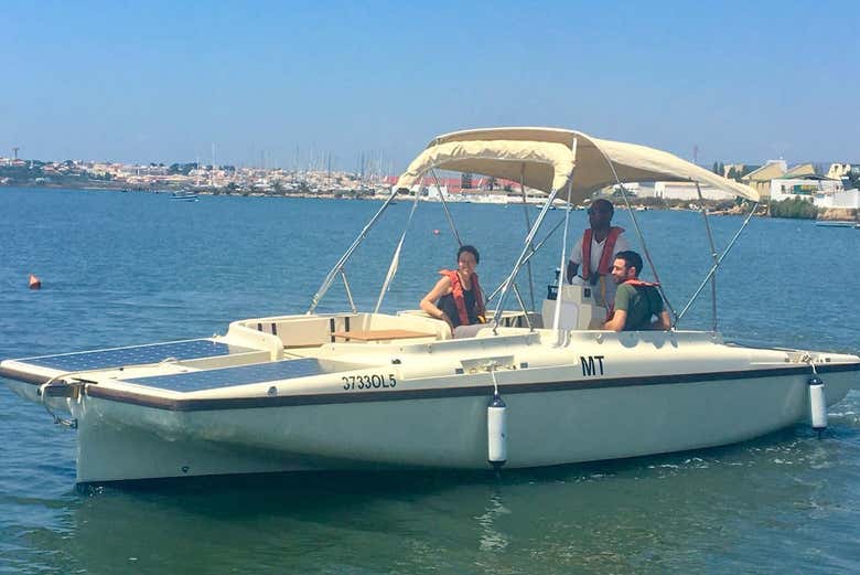 Barco pela ria