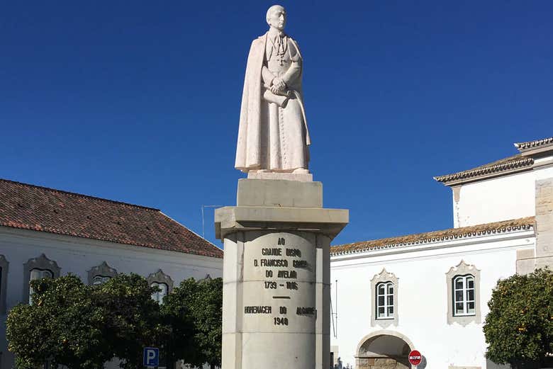 Escultura de Francisco Gomes do Avelar