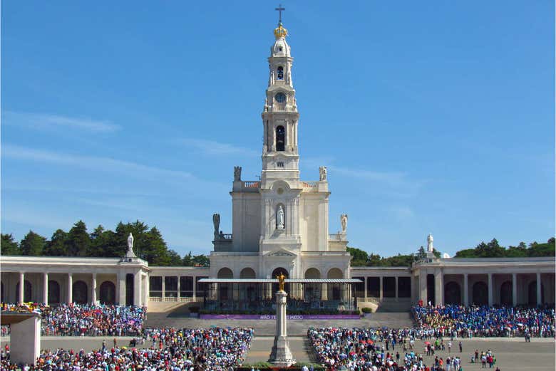 Pèlerins au Sanctuaire de Fátima