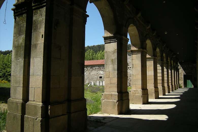 Arches du monastère de Pombeiro