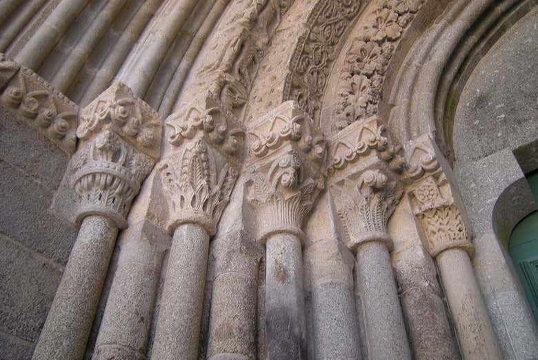 Porte du Monastère de Pombeiro