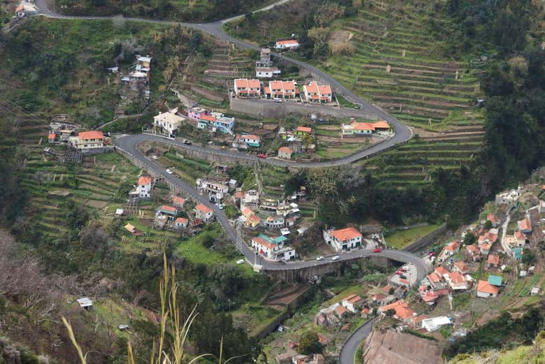 Estrada do Curral das Feiras