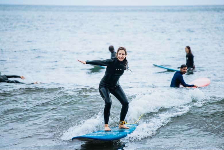 Aprendiendo a surfear en Madeira