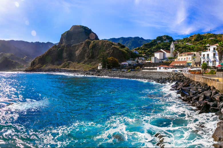 Porto da Cruz es un lugar perfecto para surfear