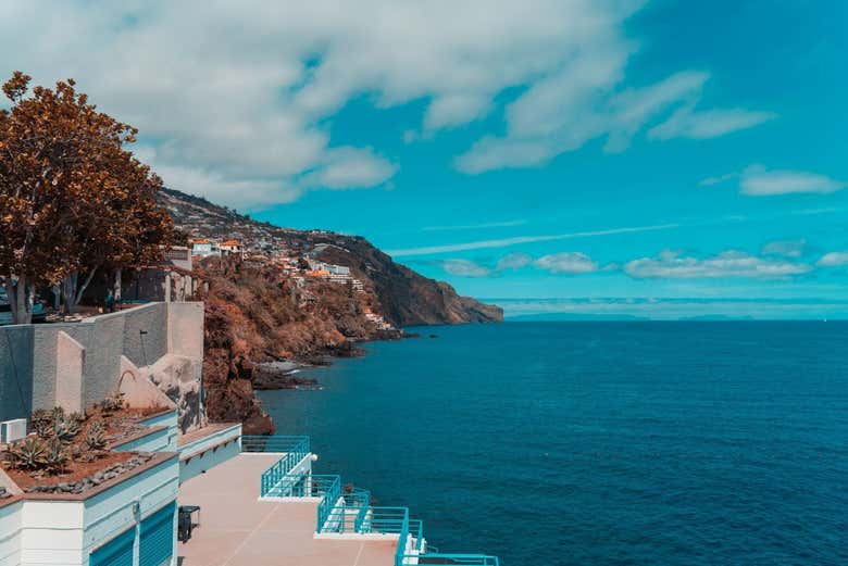 Contemplaréis el encanto de Funchal desde el mar