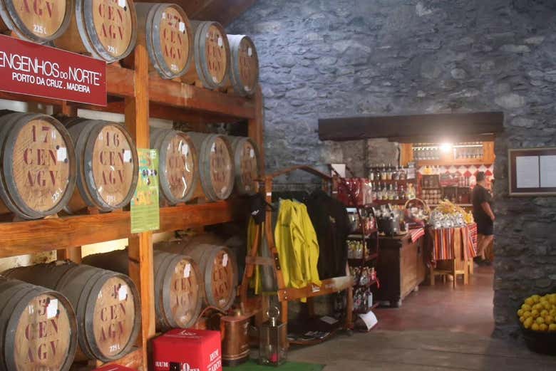 Visitaremos una destilería de ron de Madeira