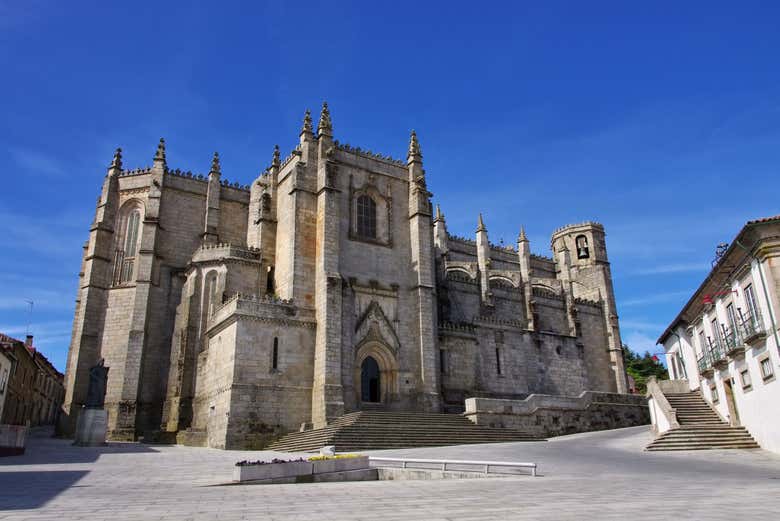A espetacular Catedral da Guarda