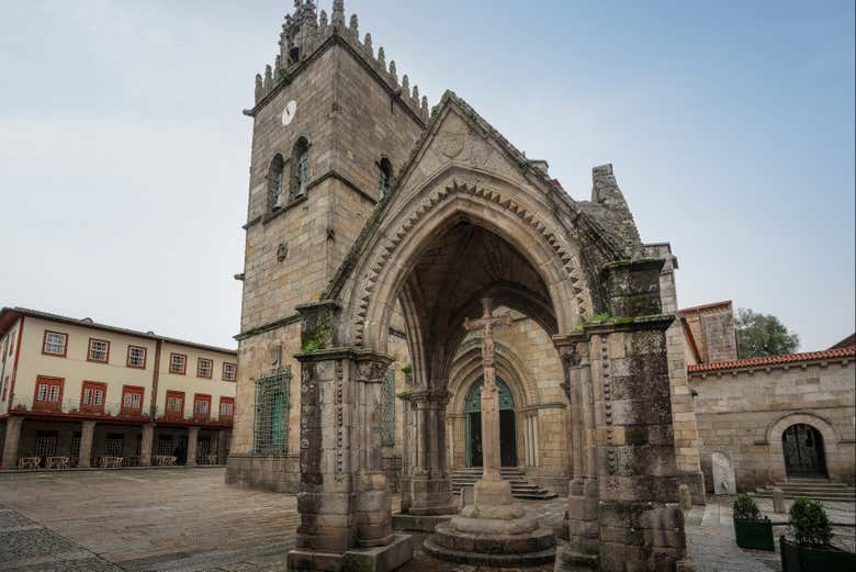 Piedra conmemorativa de la Batalla de Salado