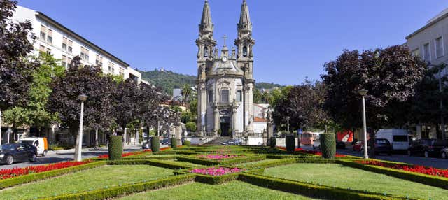 Tour por Guimarães con cata de vinos