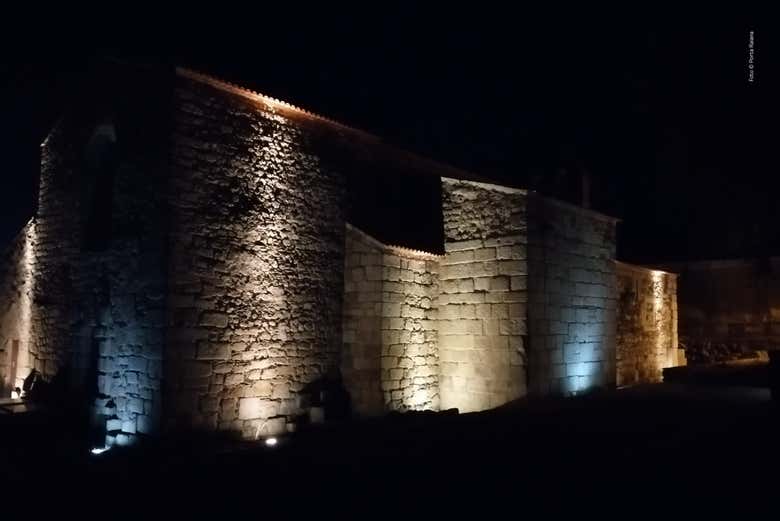 Exploring this ancient city at night!