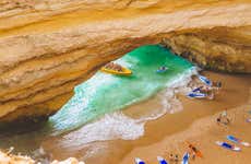 Tour in kayak delle grotte di Benagil