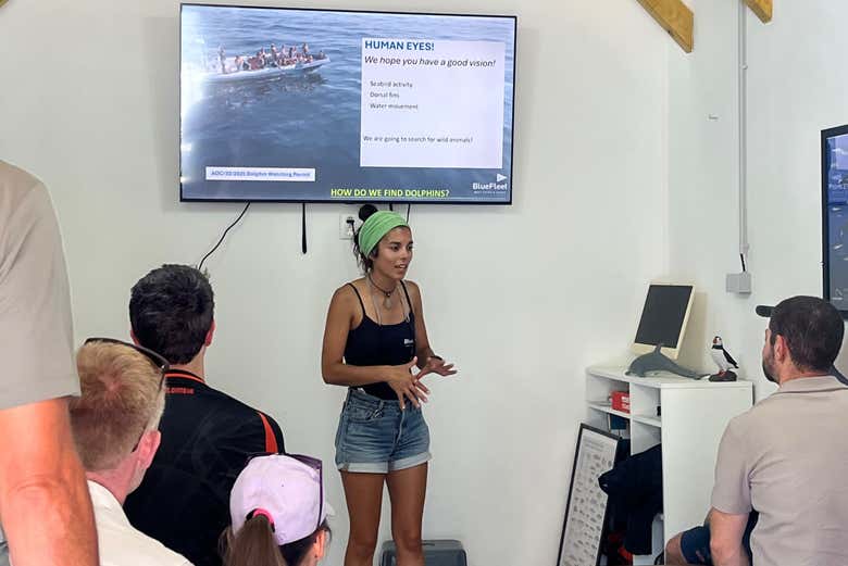 Comenzamos esta experiencia con una sesión informativa en tierra