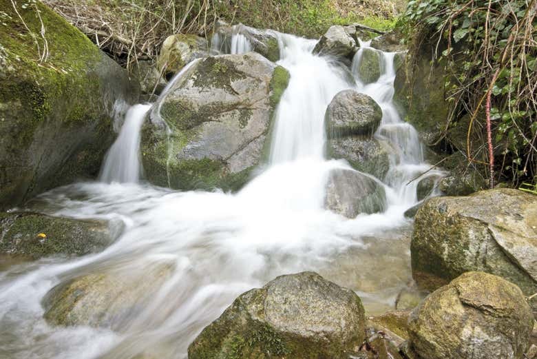 Piccole cascate sulle montagne di Monchique