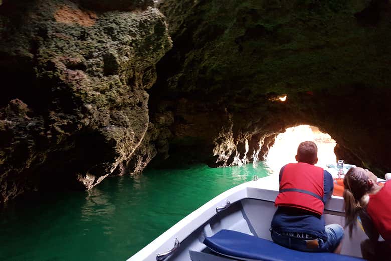 Paseo en barco a las cuevas de Ponta da Piedade