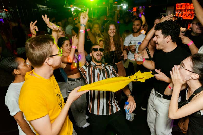 ¡Haciendo un limbo!