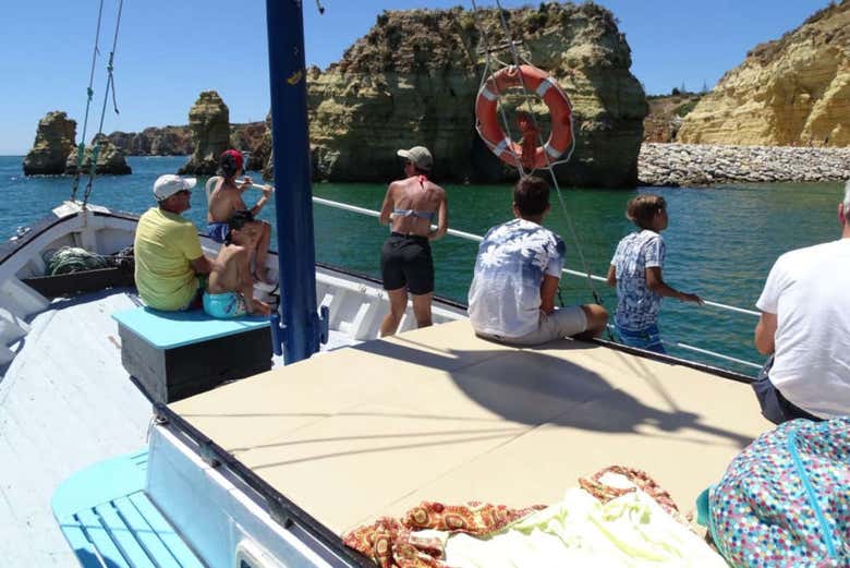 Turistas en el barco