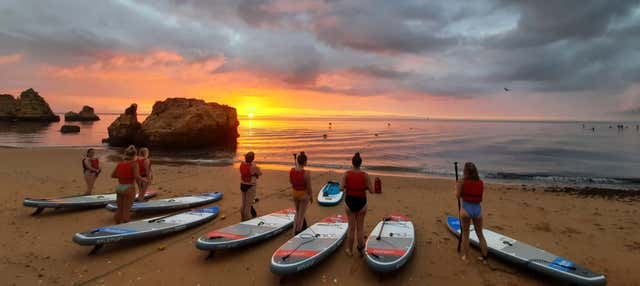 Paddle surf en Ponta da Piedade al amanecer