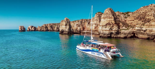 Paseo en catamarán por la costa del Algarve