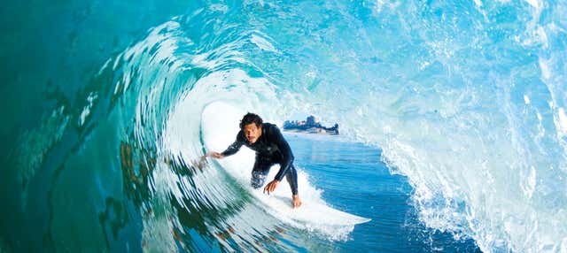 Curso de surf en la playa de Carcavelos