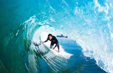 Curso de surfe na praia de Carcavelos