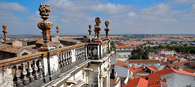 Excursión a Évora y sus bodegas