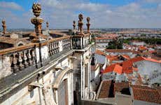Excursión a Évora y sus bodegas