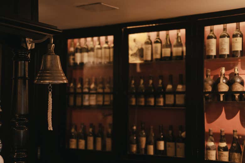 Details in the restaurant