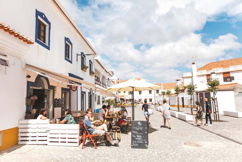 Vila Nova de Milfontes destaca por sus casas blancas