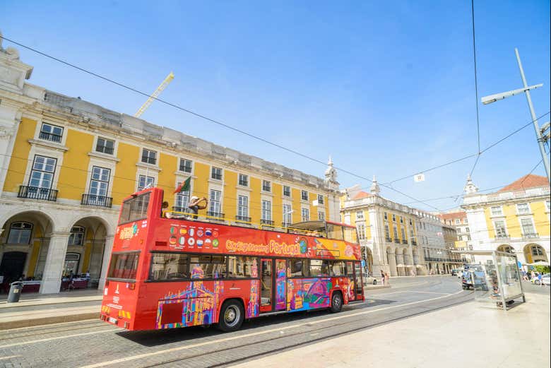 El autobús recorriendo el centro de Lisboa