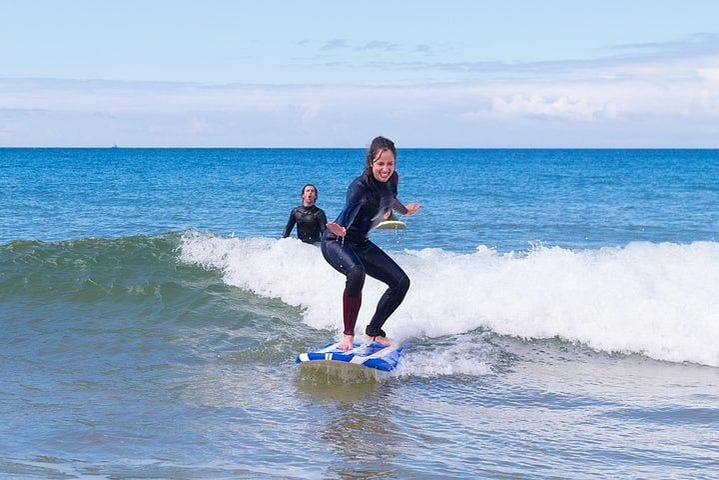 Aprendiendo a hacer surf
