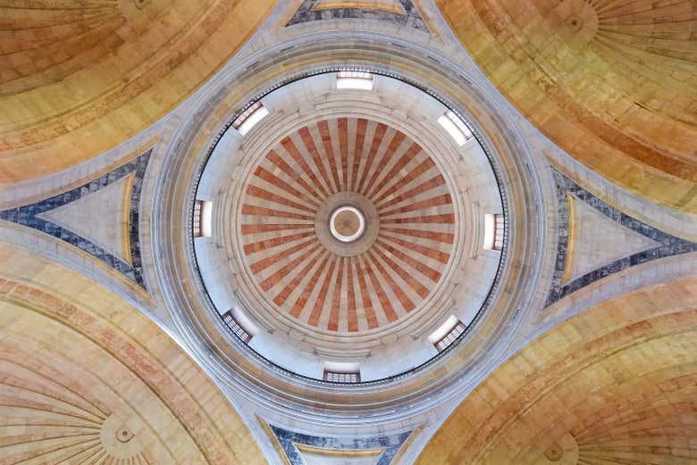 Look at the stunning dome