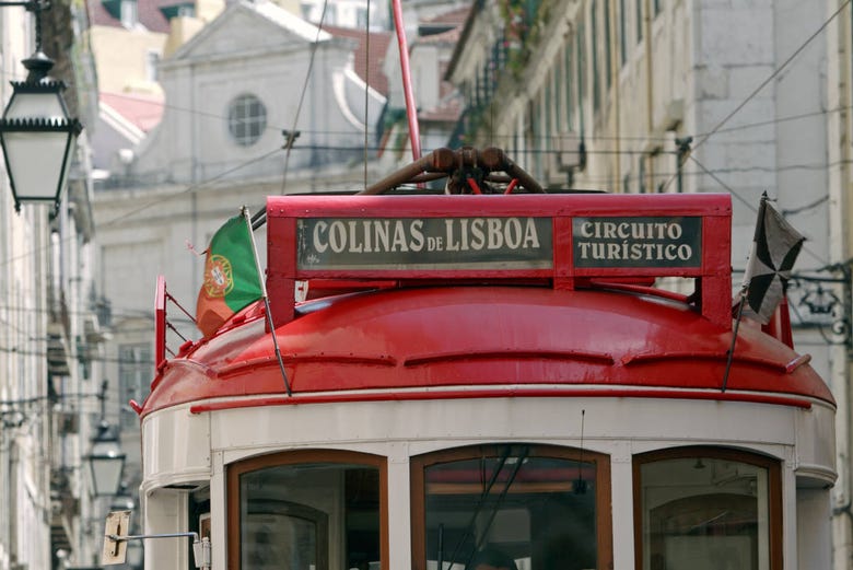 Detalle del tranvía en Lisboa