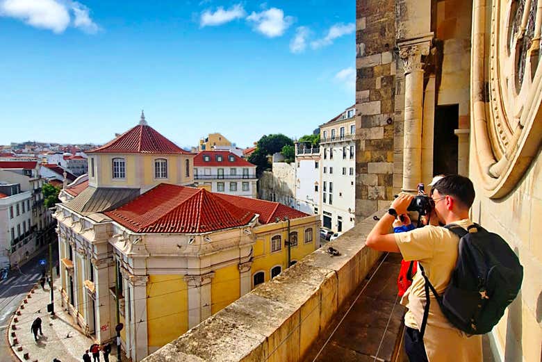 Subiremos a la terraza de la Catedral de Lisboa