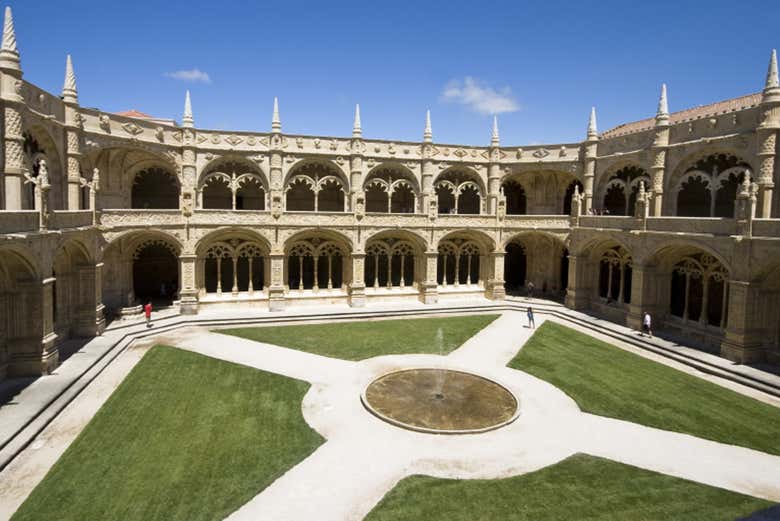 El claustro del monasterio de los Jerónimos